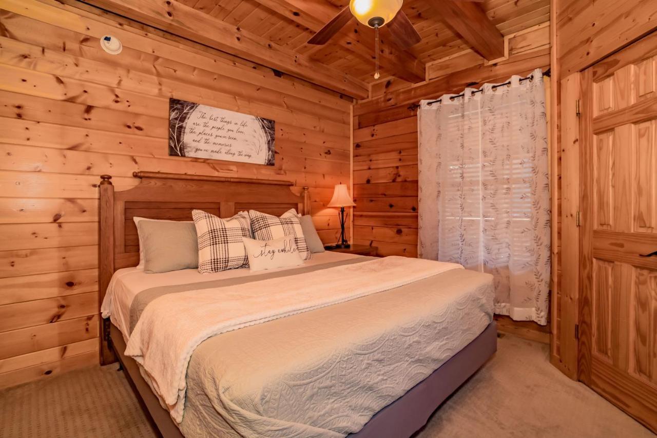 *Family Friendly Cabin Near Dollywood! Pigeon Forge Exterior photo